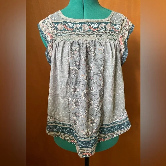 Knox rose floral top - Picture 1 of 8